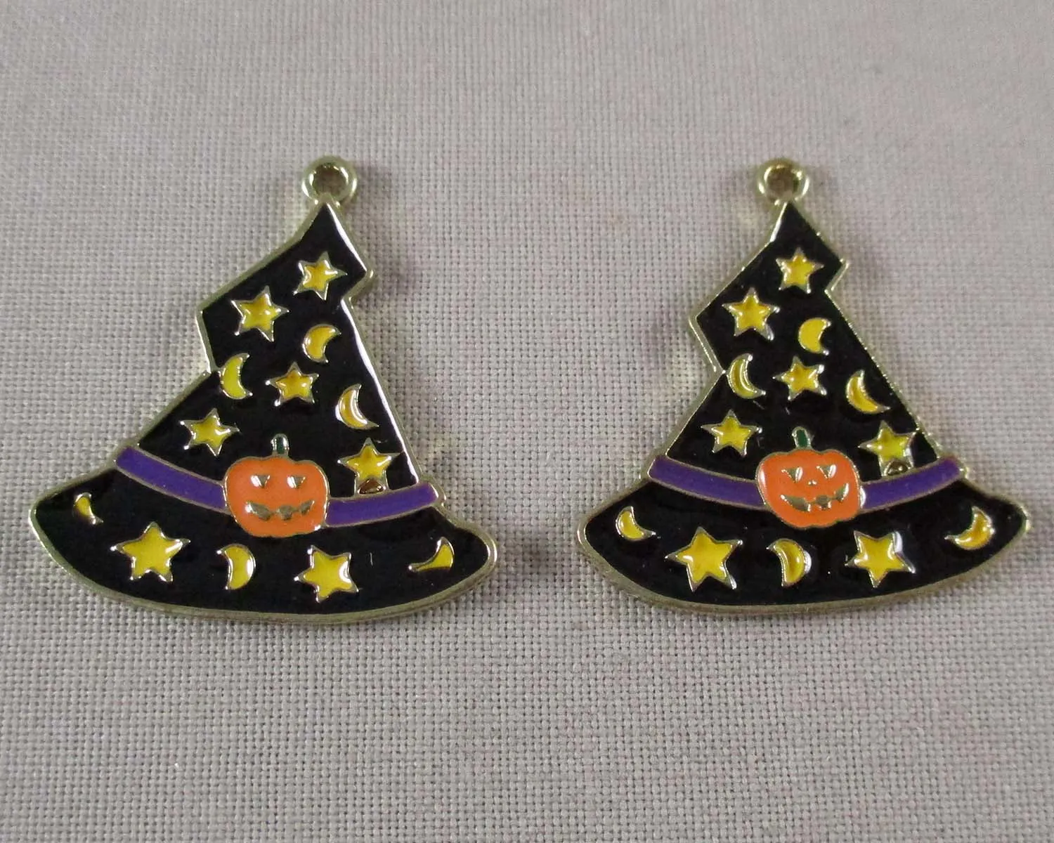 75% OFF!! Enamel Witch Hat Charms 2pcs (0371)