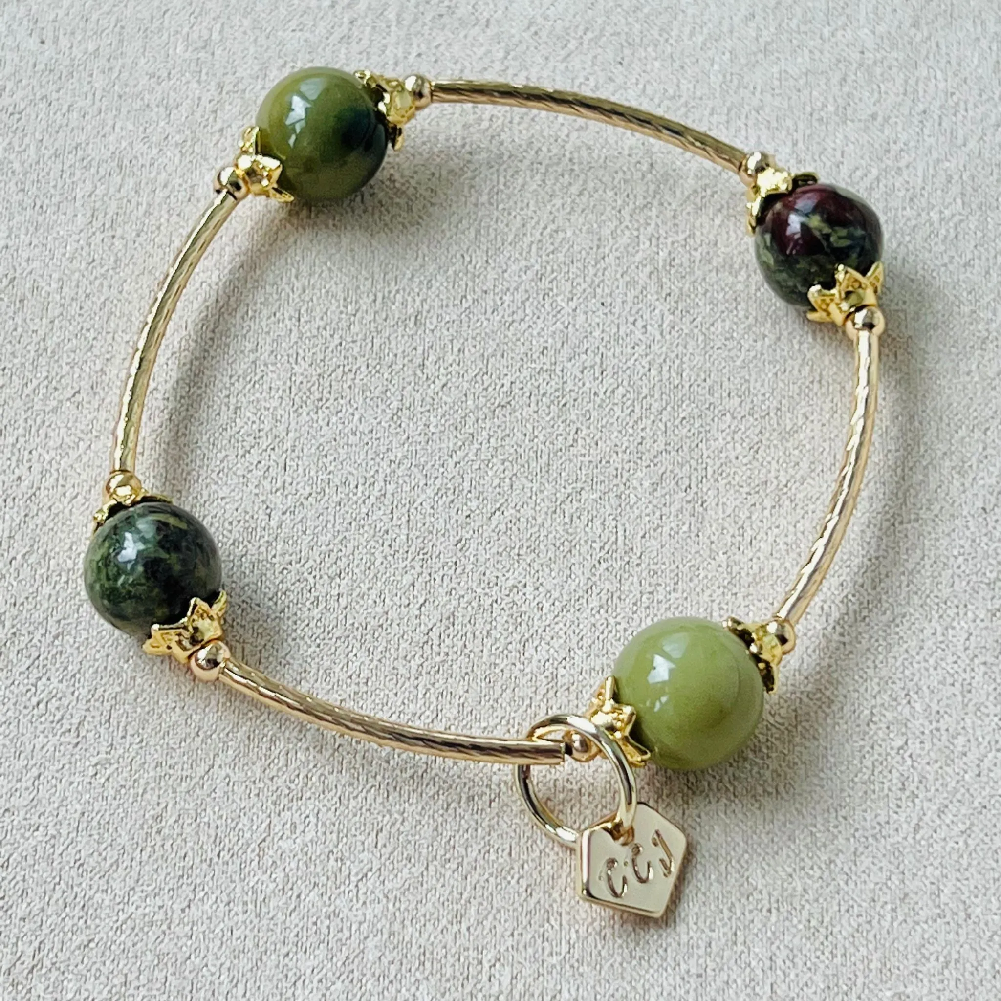 Alashan Avocado Agate & Dragon Blood Jasper La Grace Bracelet