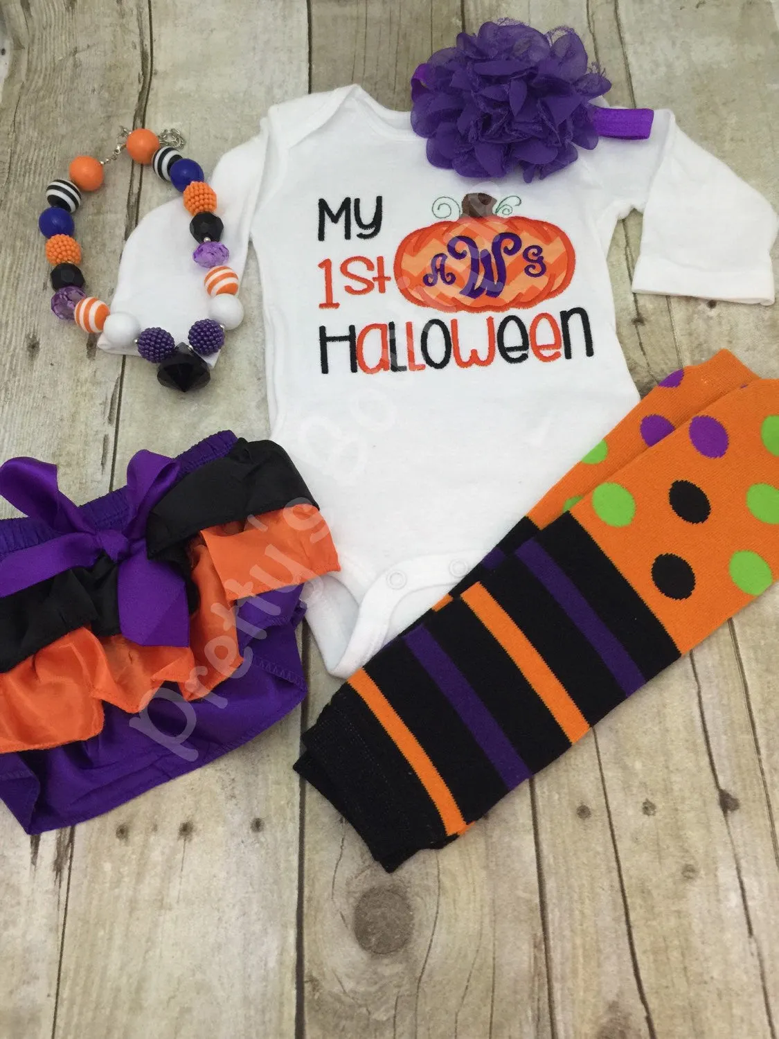 Baby 1st Halloween bodysuit or shirt - My 1st Halloween outfit bodysuit or shirt, necklace, bloomer, headband and legwarmers. Monogram perso