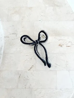 Bow Clip - Black Outline