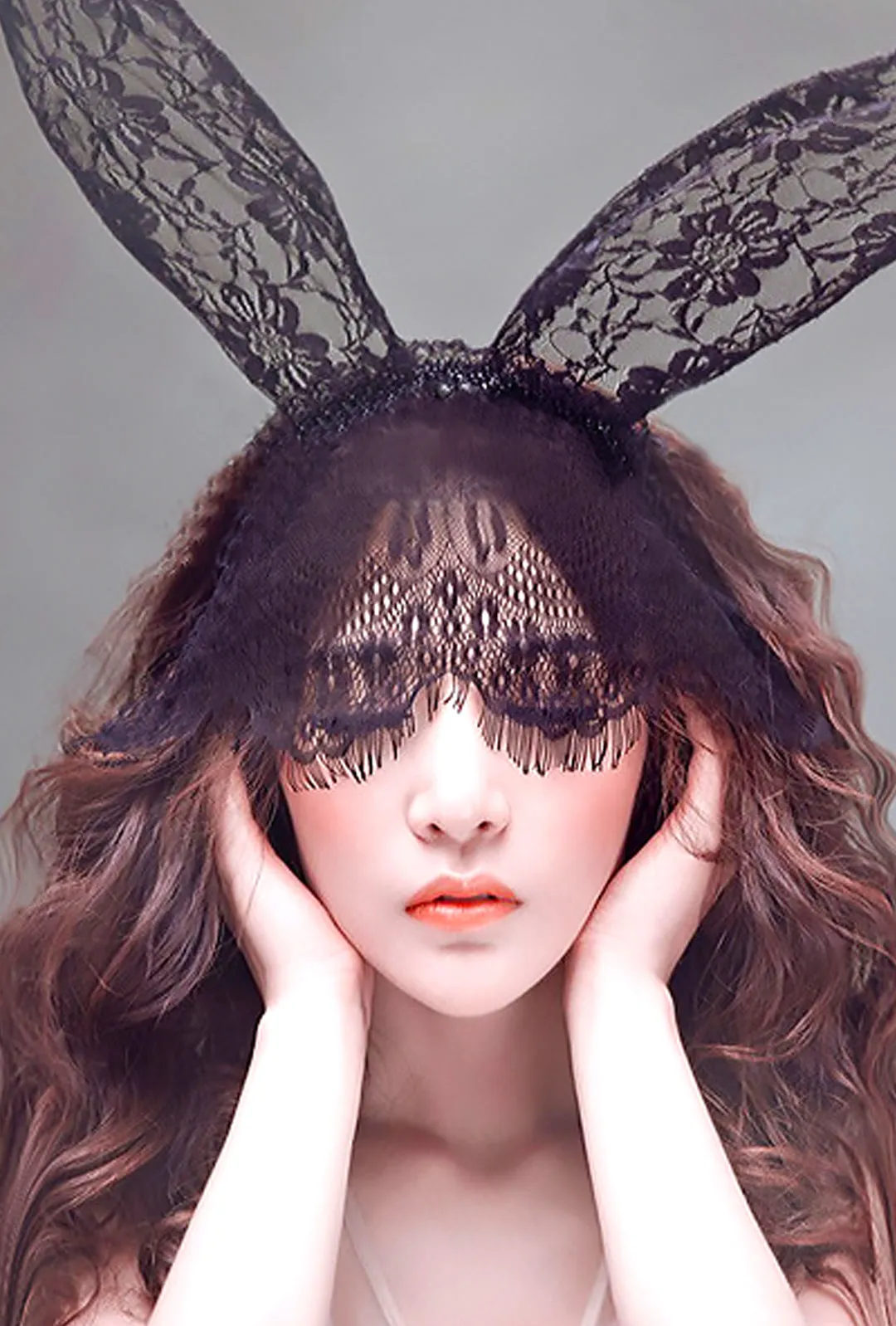 BUFFY - LACE BUNNY MASK