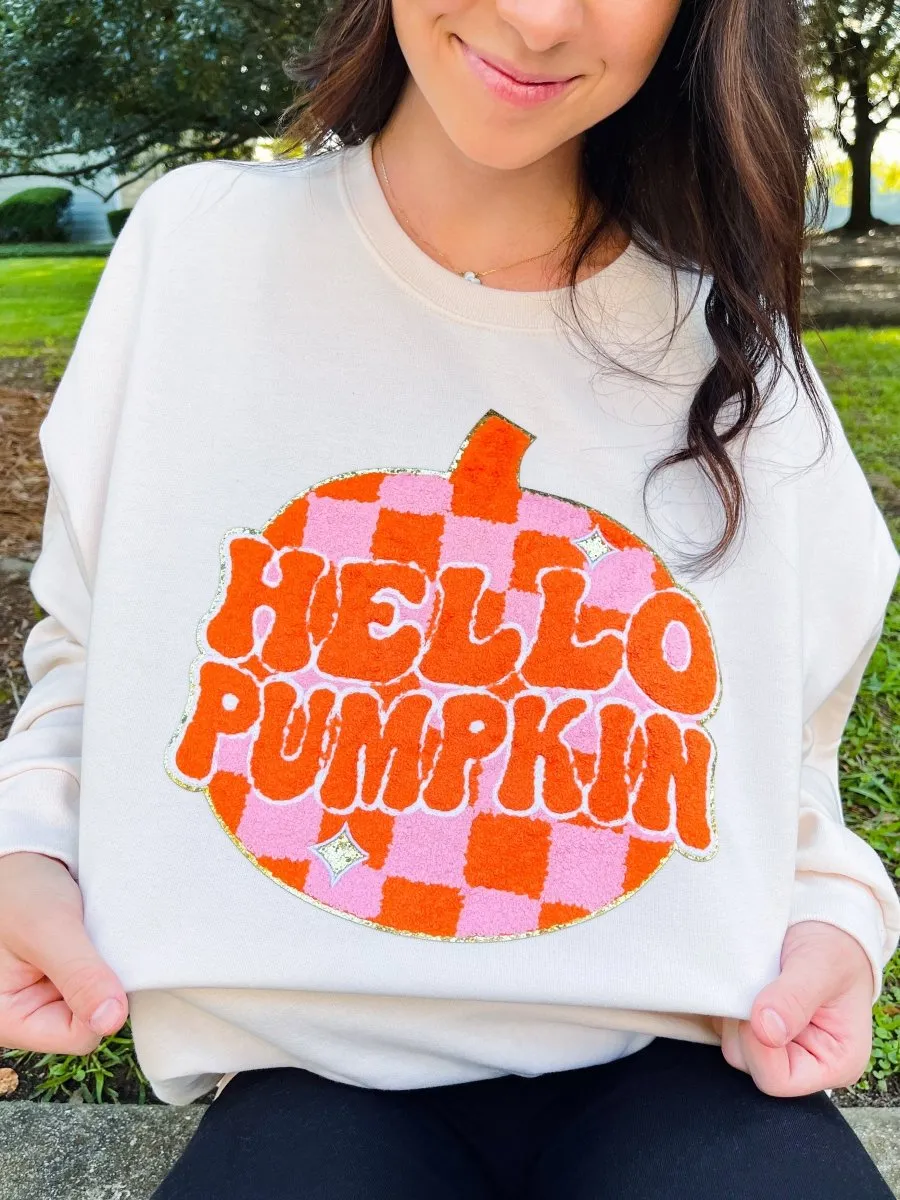 'Hello Pumpkin' Letter Patch Crewneck Sweatshirt