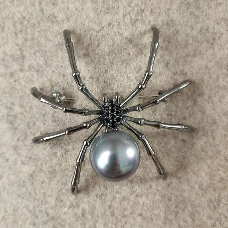 Luxurious Exaggerated Spider Brooch