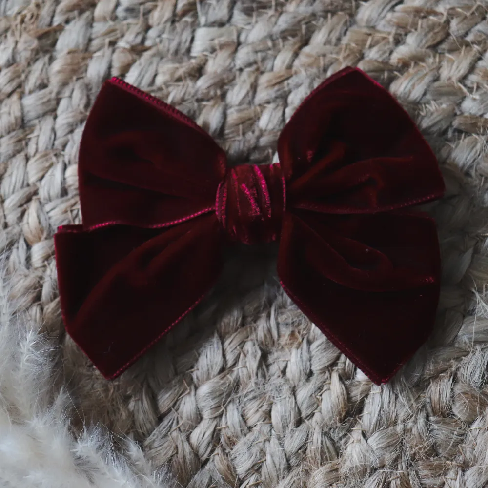 Meia Pata Large Double Velvet Hair Bow