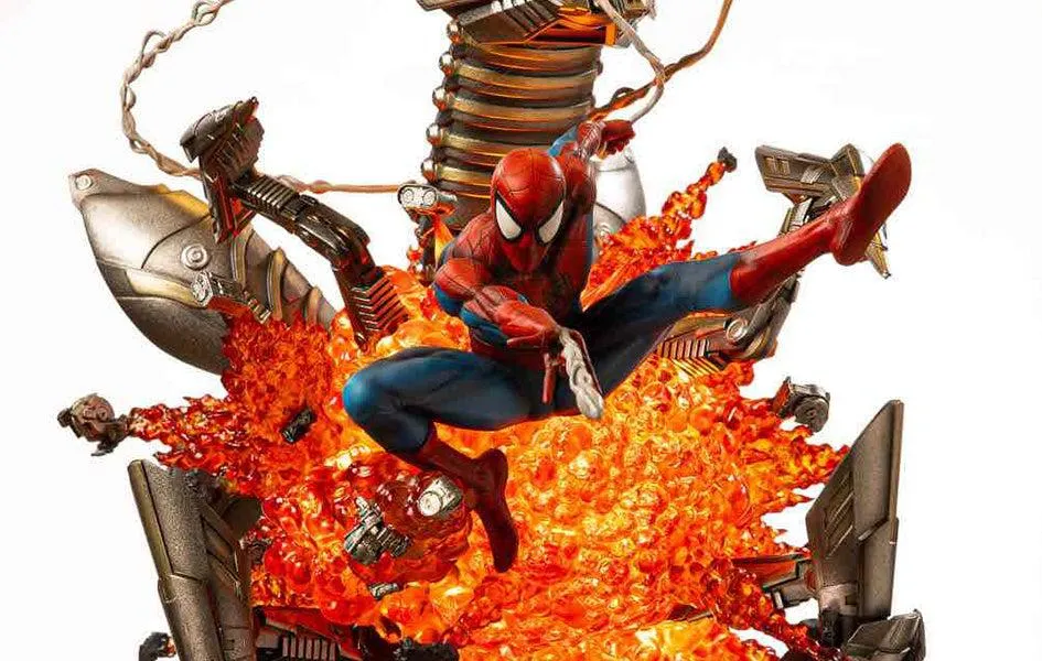 SPIDER-MAN (VERSION A) LIGHT UP STATUE